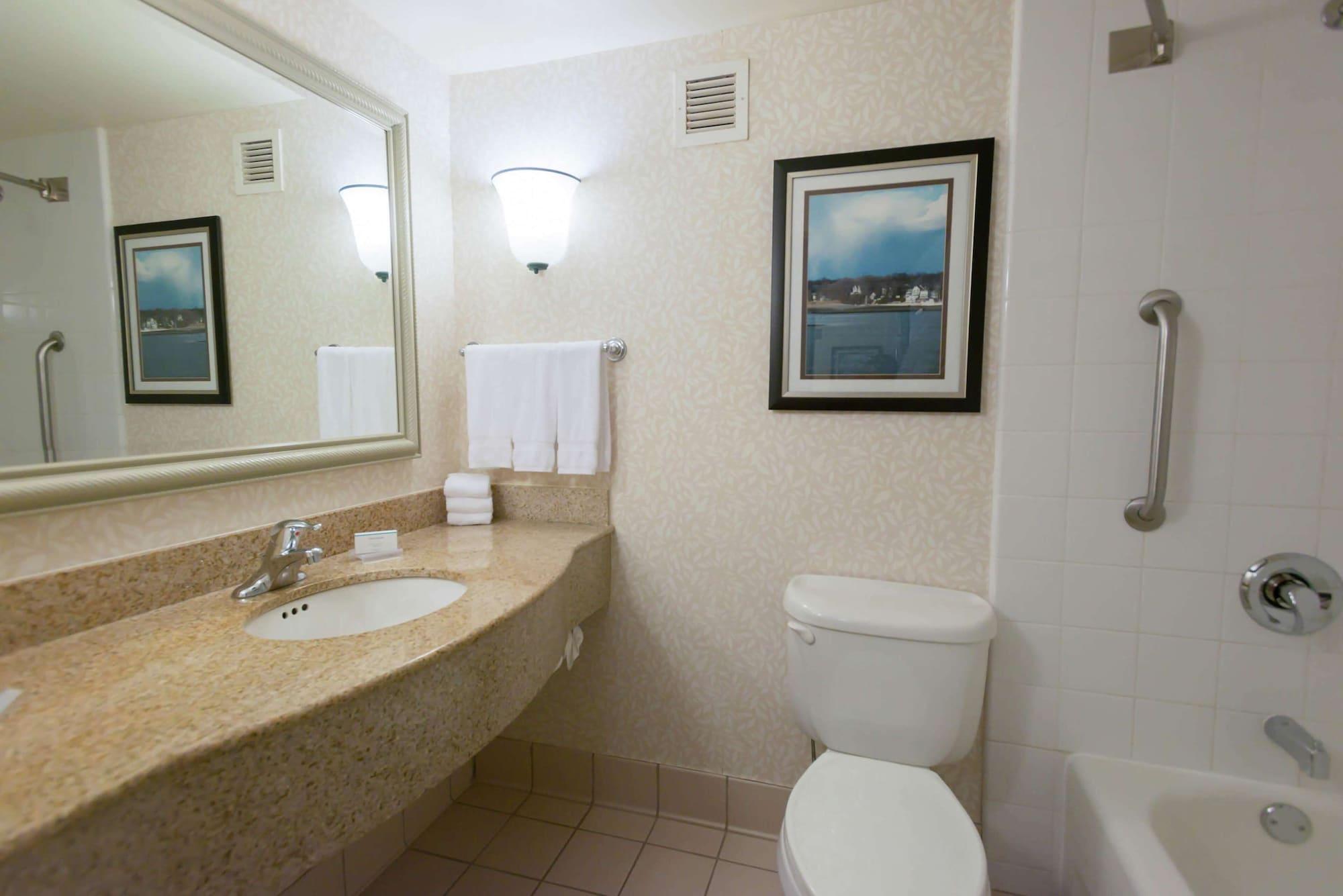 Hilton Garden Inn Islip/Macarthur Airport Ronkonkoma Exterior photo